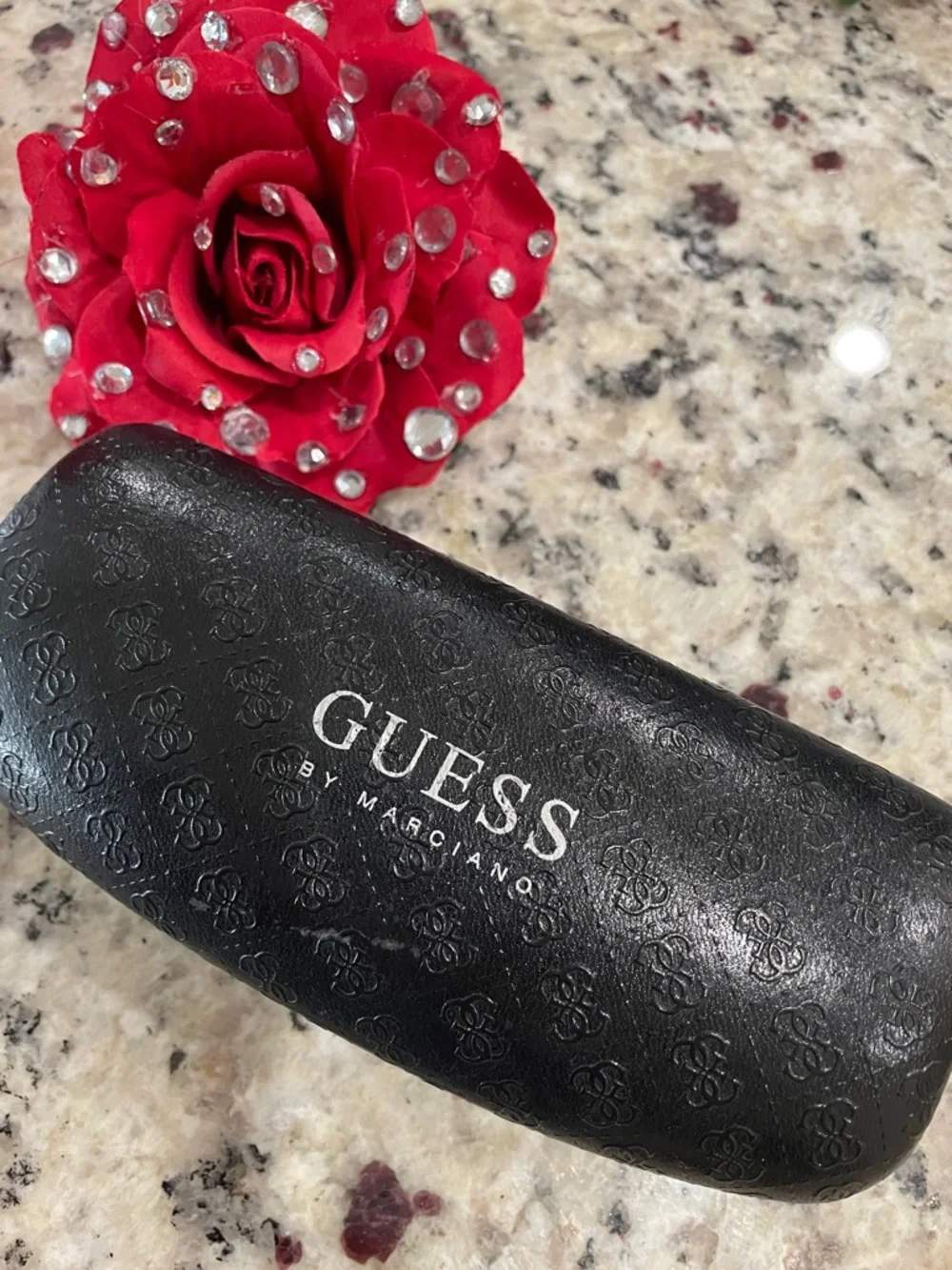 👁️ GUESS by Marciano EYEGLASS Textured hard CASE Black GUC Stamped G Logo